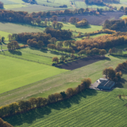 Blick auf den Flugplatz - Queranflug 24