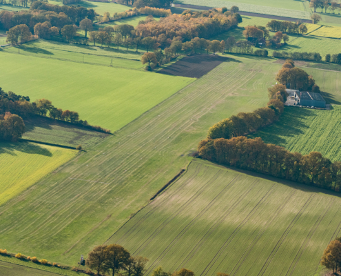 Flugplatz aus dem Queranflug 24